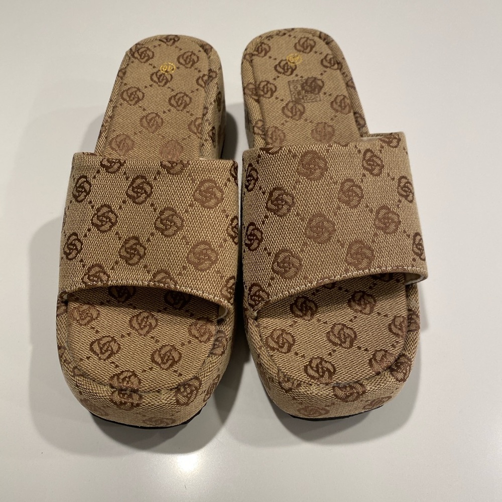 NWT Brown Monogram Slide Sandals Wide Width